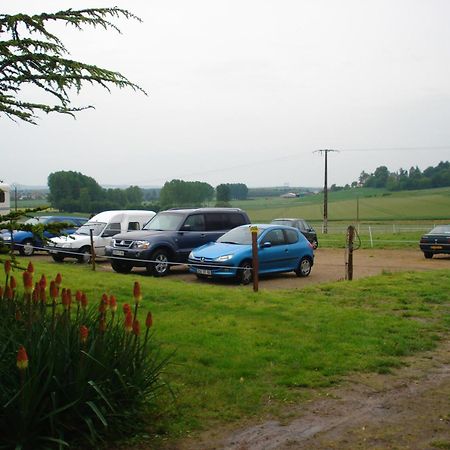 Les Roulottes De Cuzay Villa Roiffé Eksteriør billede